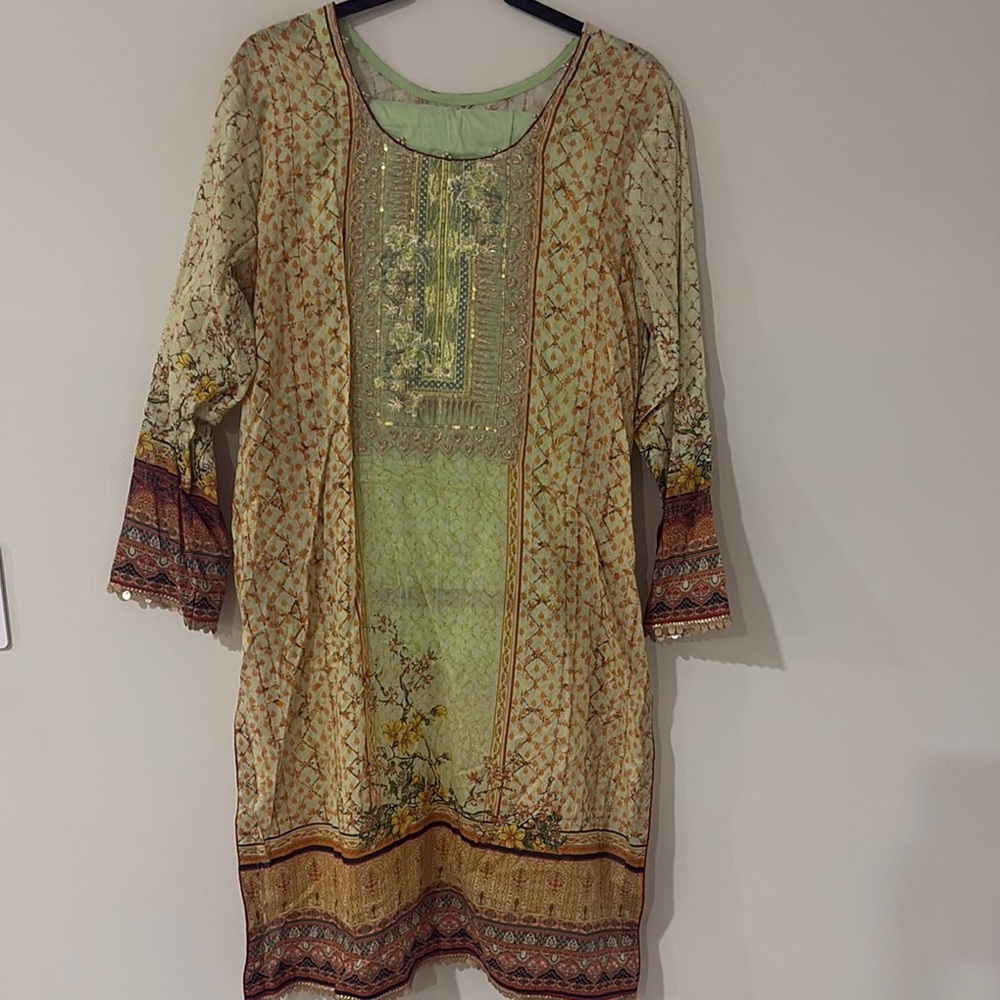 Indian Pakistani 3 pc suit size L